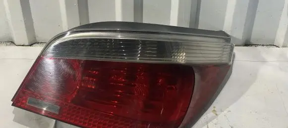 BMW 5 E60 E61 Rear/tail lights 6923306