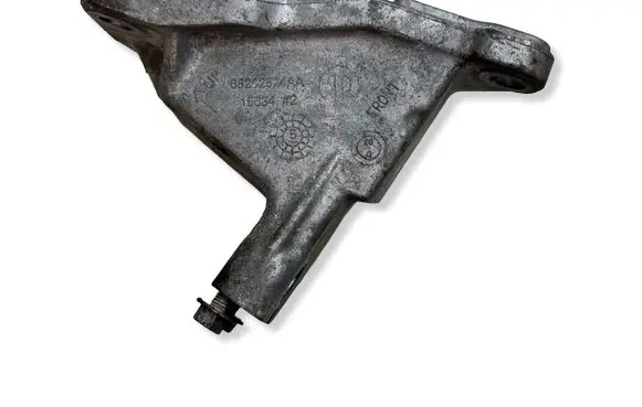 Dodge Durango III Engine mounting bracket 68252524AA