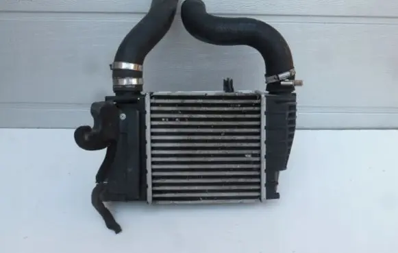 Nissan Juke I F15 Intercooler radiator