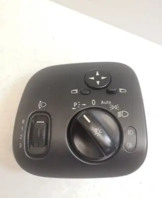 Mercedes-Benz C W203 Light switch A2035451404