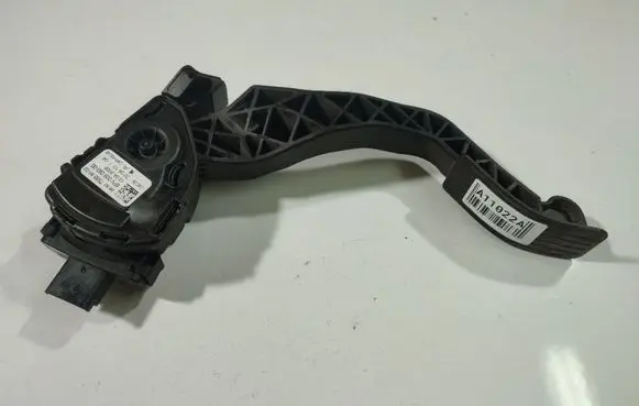 Peugeot 207 Accelerator throttle pedal 968075688002