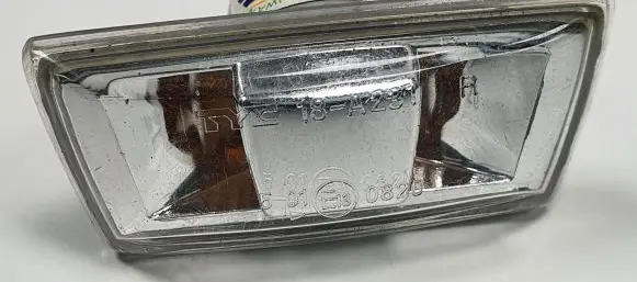 Opel Astra H Front fender indicator light 18-A231B
