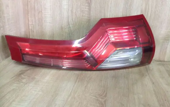 Citroen C4 I Picasso Rear/tail lights PSA00946602 163844
