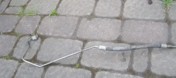 Maserati Quattroporte Air conditioning (A/C) pipe/hose 27306400 67306400