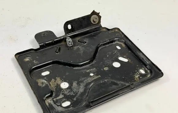 Battery tray