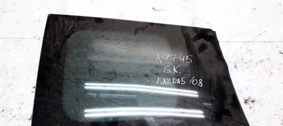 Mazda 5 Rear side window