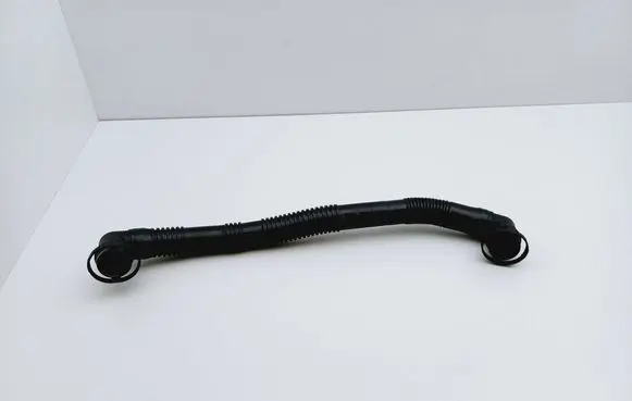 Audi A6 S6 C5 4B Breather hose/pipe 078133889H