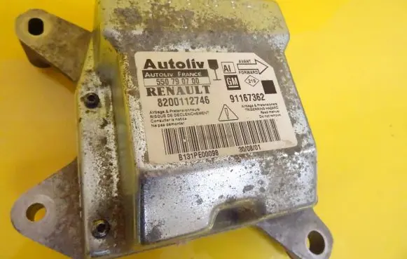 Renault Trafic II (X83) Airbag control unit/module 550790700 8200112746