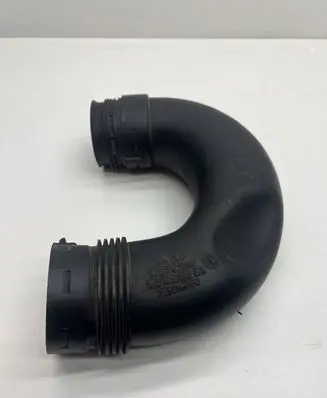 Volkswagen PASSAT B6 Air intake duct part 1K0129618BA