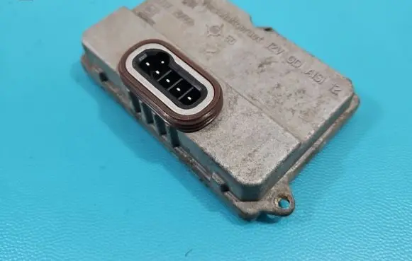 Ford Focus Headlight ballast module Xenon 5DV008290-00 IMPRK1371158