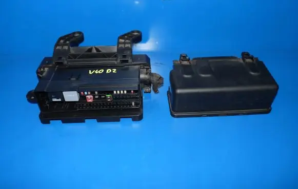 Volvo V40 Fuse module 30659177