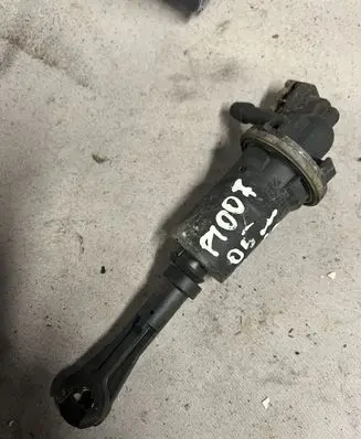 Peugeot 1007 Clutch master cylinder