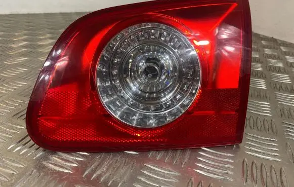 Volkswagen PASSAT B6 Tailgate rear/tail lights 3C9945094