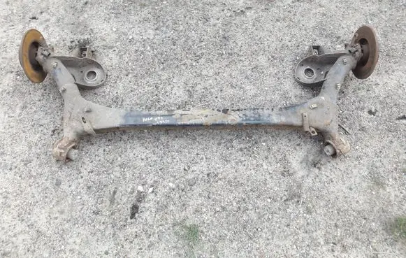 Volkswagen Polo IV 9N3 Rear beam 