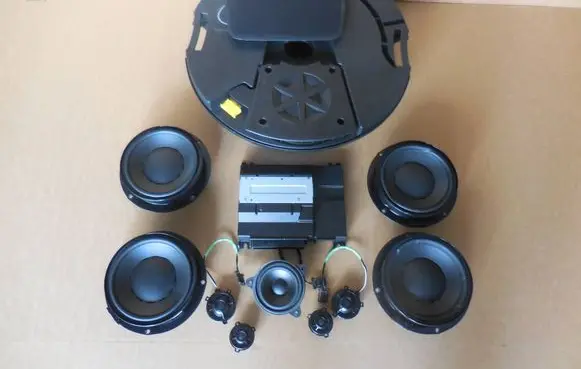 Volkswagen Golf VII Audio system kit 5QO