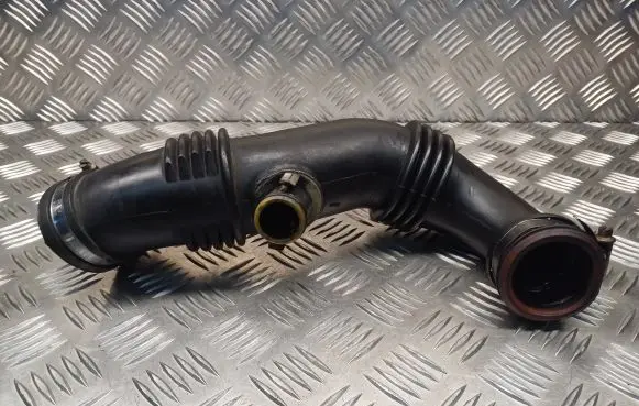 Citroen Berlingo Turbo air intake inlet pipe/hose 9656953680A
