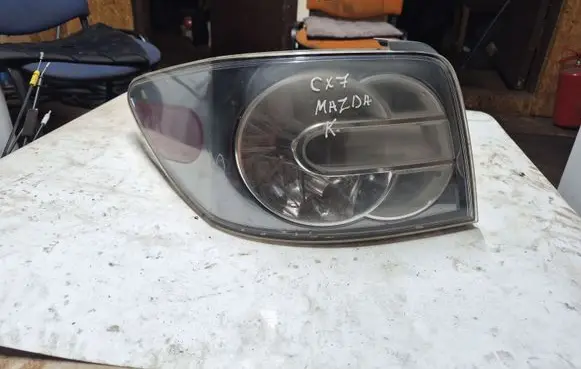 Mazda CX-7 Rear/tail lights