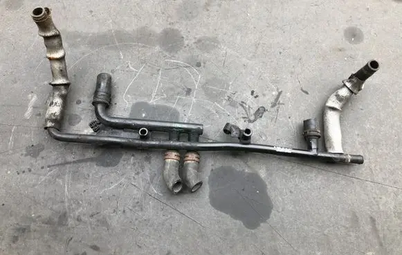 Volkswagen Phaeton Engine coolant pipe/hose 07Z121065E