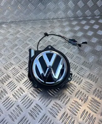 Volkswagen PASSAT CC Tailgate handle with camera 3AE827469B SN130H970