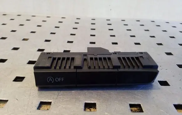 Traction control (ASR) switch