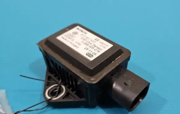 Audi A6 S6 C6 4F ESP acceleration yaw rate sensor 4F0907637 IMPRK1524277
