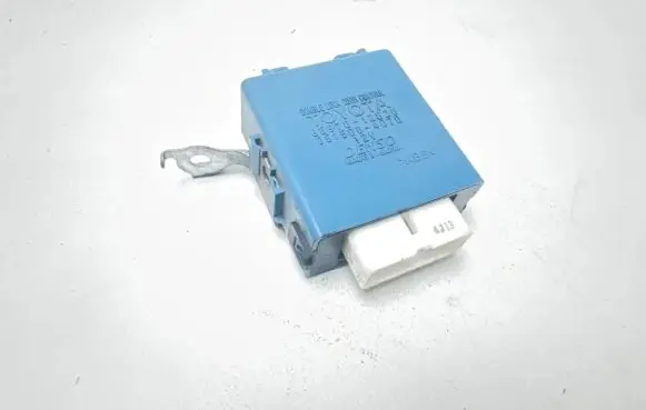 Toyota Verso Door central lock control unit/module 8597012020 0515004070