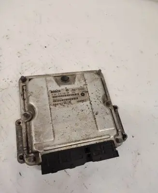 Chrysler Voyager Engine control unit/module P04727661AE