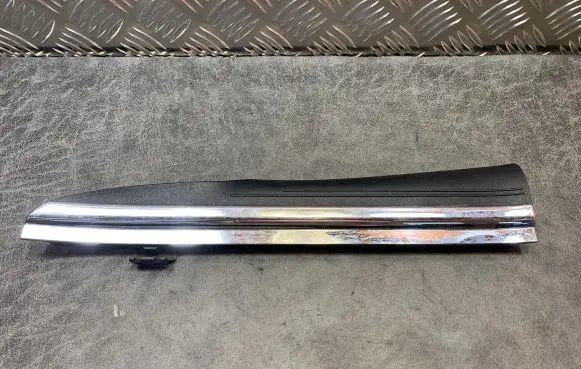 Mercedes-Benz CLS C219 Other sill/pillar trim element A2196800835