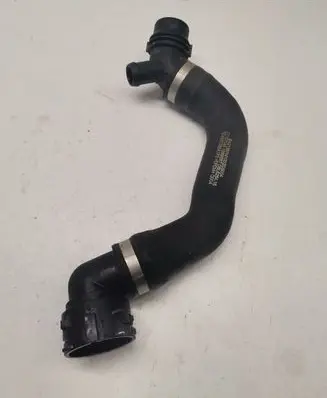 Mercedes-Benz E W213 Engine coolant pipe/hose A2135014100