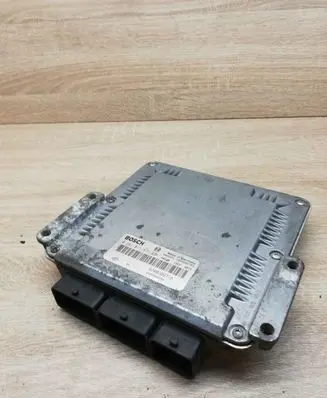 Renault Laguna II Engine control unit/module ECU 8200309318 0281011571