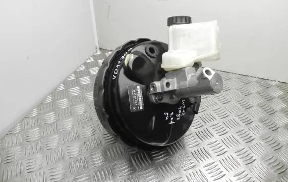 Mercedes-Benz E W212 Master brake cylinder A2124301130 VD11708