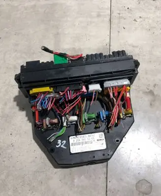Mercedes-Benz C W204 Comfort/convenience module A2045450269 A2045450669 A2044423900