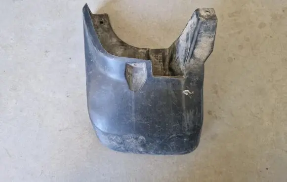 Mitsubishi L200 Front mudguard MN117445