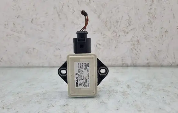 Audi A6 S6 C6 4F ESP acceleration yaw rate sensor 8E0907637B