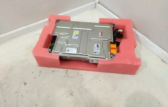 Volkswagen ID.4 Battery charger (optional) 1EA915685R 1EA915692 LAD032