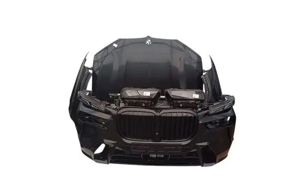 BMW X7 G07 Front piece kit 
