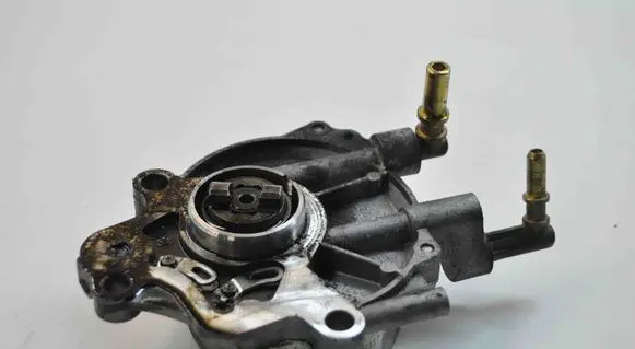 Jaguar XF X250 Vacuum pump 9X2Q2A451BD