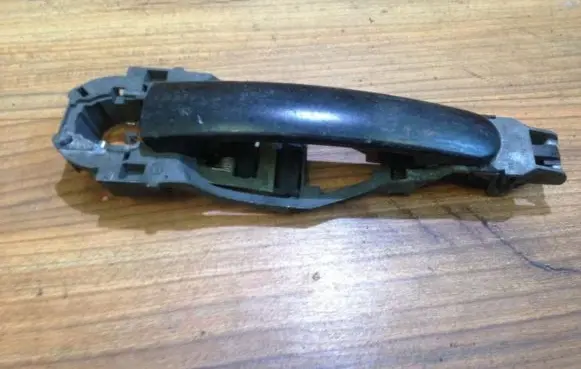Audi TT Mk1 Front door exterior handle 3b0837885