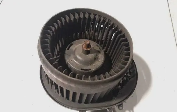 Volvo V70 Heater fan/blower 86578 RHD28421