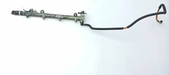 Mercedes-Benz C W203 Fuel main line pipe A6110700095 0445214004 A0041531528