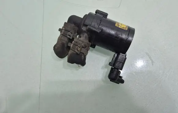 Volkswagen Touareg I Electric auxiliary coolant/water pump 7L0965561J