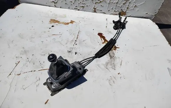 Volkswagen Golf VI Gear shifter/selector 1K0711061B