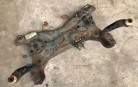 Ford Kuga I Front axle beam 