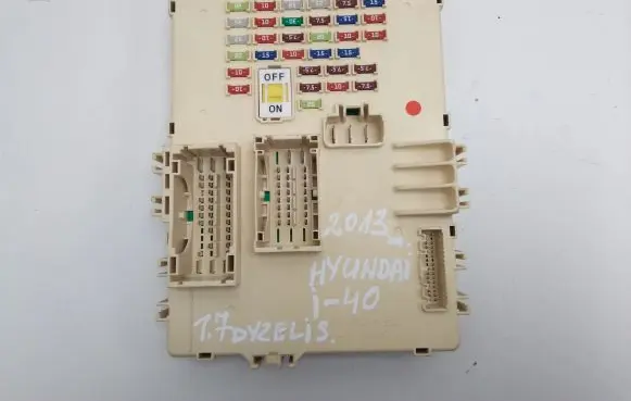 Hyundai i40 Fuse module 919503Z021