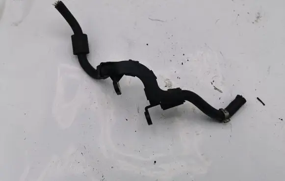 Mercedes-Benz ML W164 Fuel line/pipe/hose A6420700077