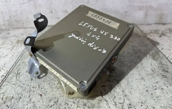 Lexus RX 330 - 350 - 400H Engine control unit/module 8966142500