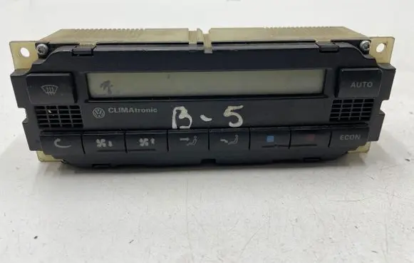 Volkswagen PASSAT B5 Climate control unit 3B1907044A 5HB00761702