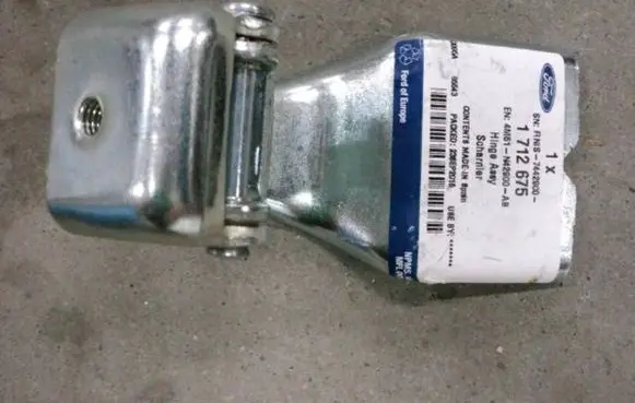 Ford Kuga I Tailgate/trunk/boot hinge 4M51N42900AB 1712675 7442900