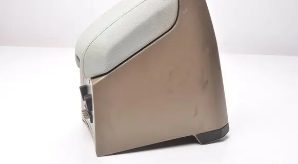 Volvo XC90 Armrest 