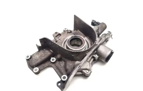 Opel Insignia A Oil pump 55584330